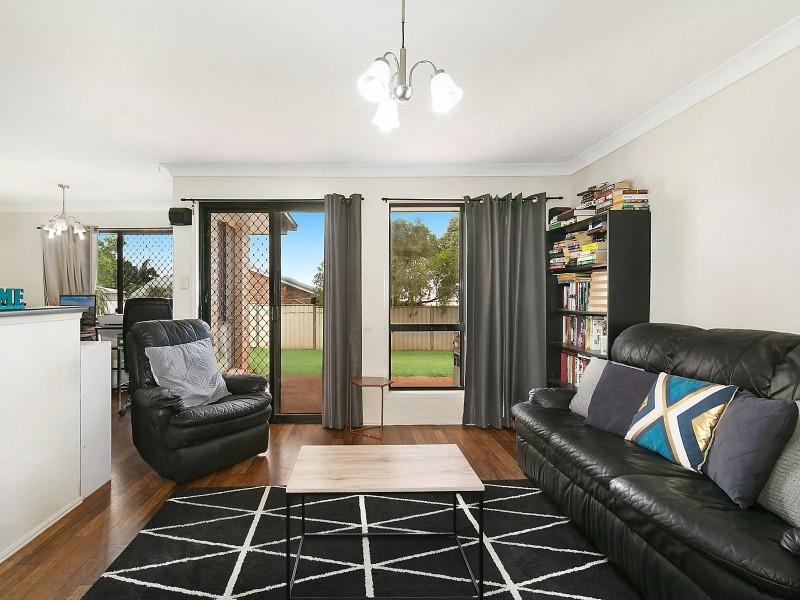 18 Macrossan Street, Cranley QLD 4350