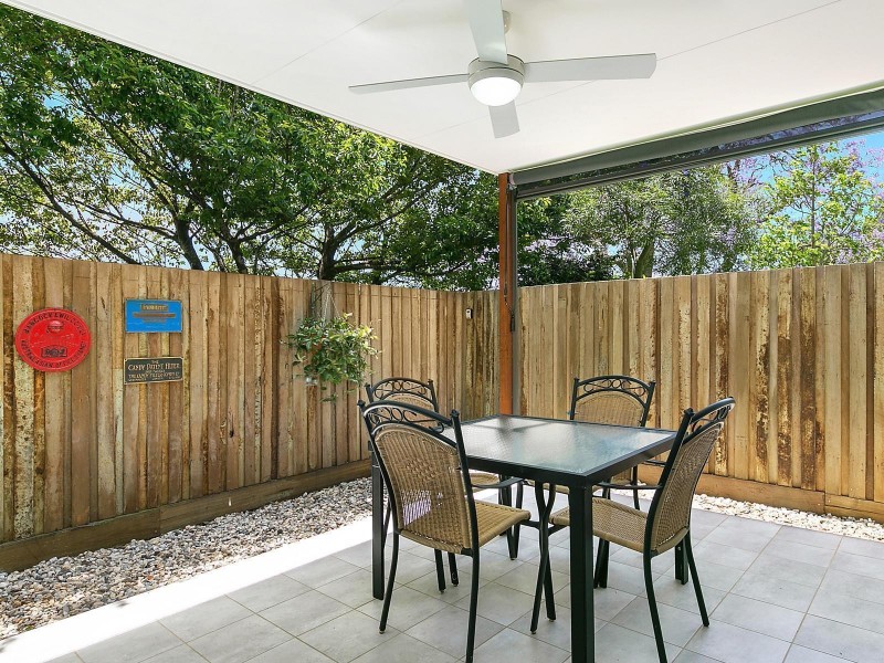 2/19 Wallace Street, Newtown QLD 4350