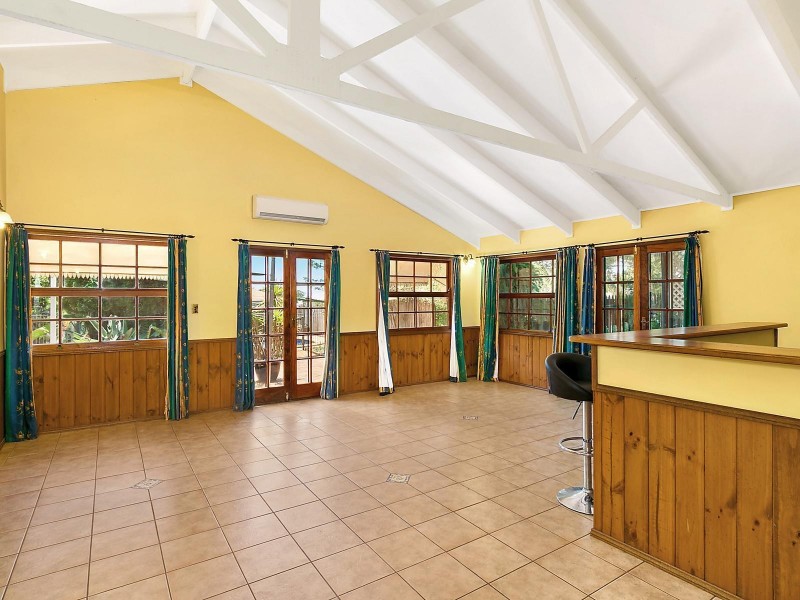 189 Spring Street, Middle Ridge QLD 4350