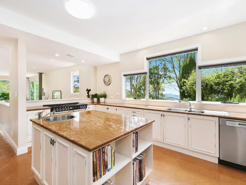 2/1A Dorge Street, Middle Ridge QLD 4350