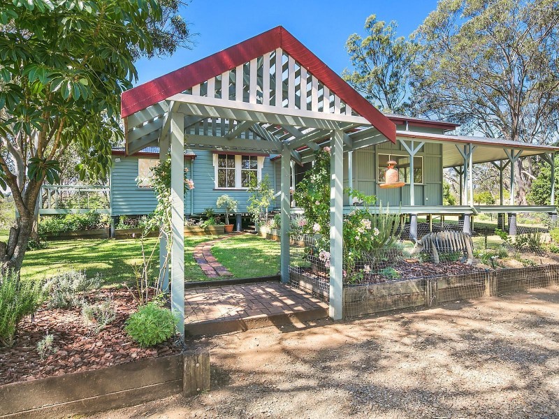66 Geddes Road, Top Camp QLD 4350