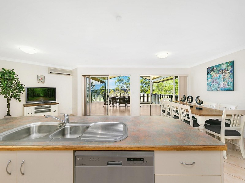 5 Ryans Drive, Cotswold Hills QLD 4350