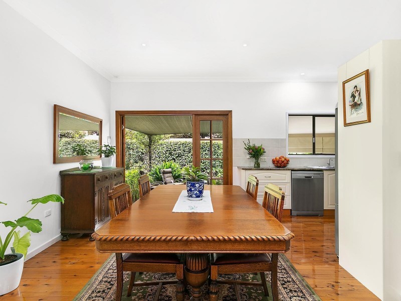 17 Wirra Wirra Street, Mount Lofty QLD 4350