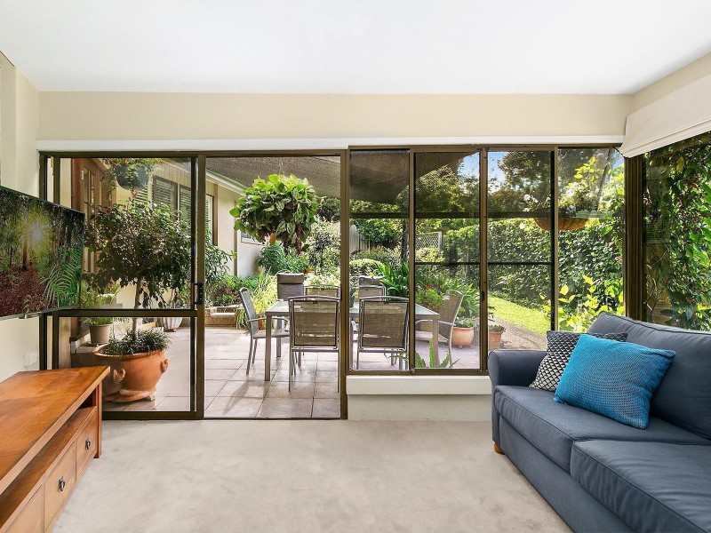 17 Wirra Wirra Street, Mount Lofty QLD 4350
