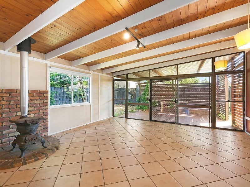 55 Holberton Street, Rockville QLD 4350