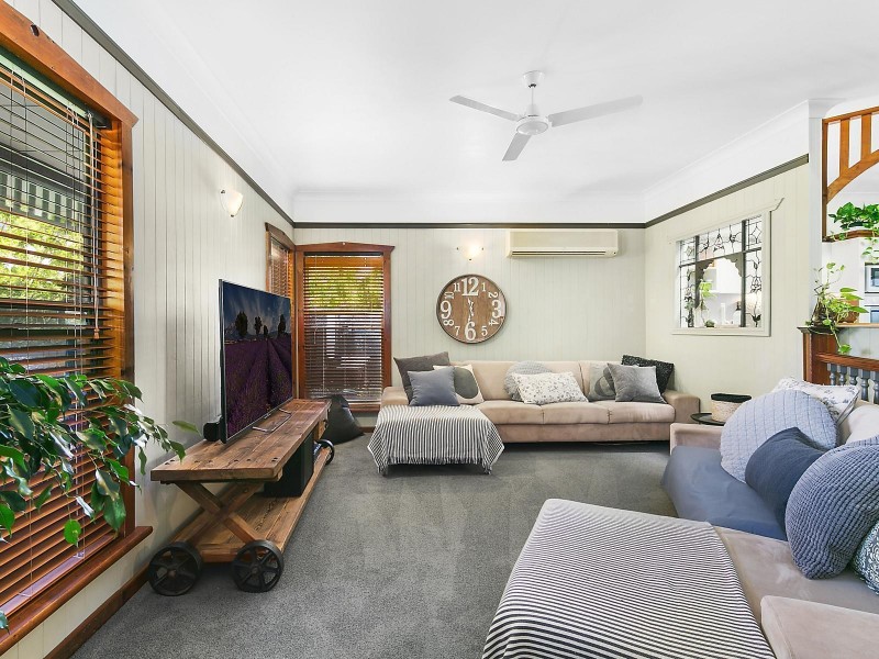 13 Woden Street, Murphys Creek QLD 4352