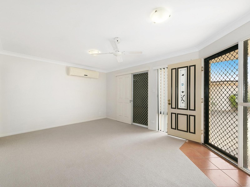 2/474 Stenner Street, Darling Heights QLD 4350
