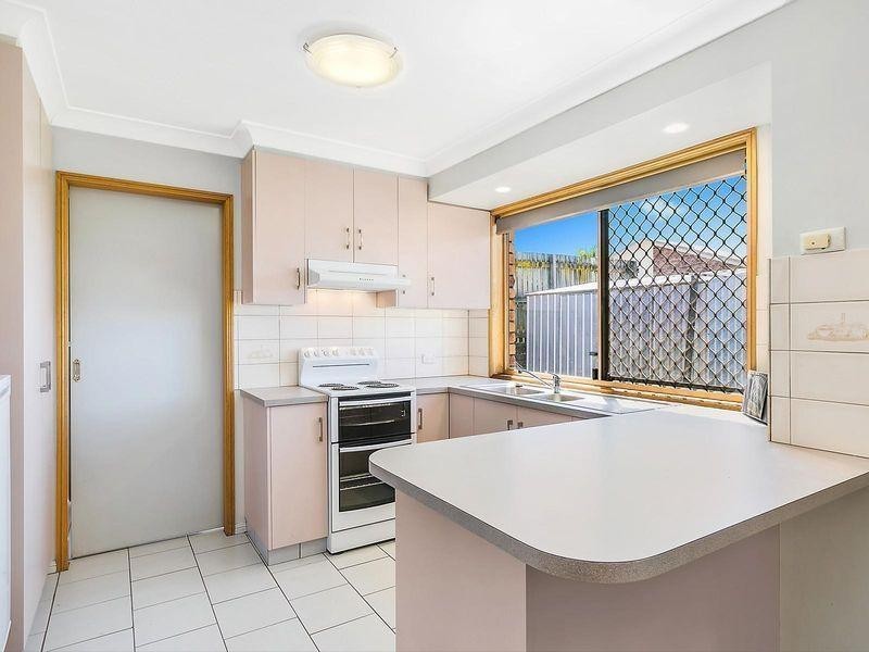 1/30 Horrocks Crescent, Kearneys Spring QLD 4350