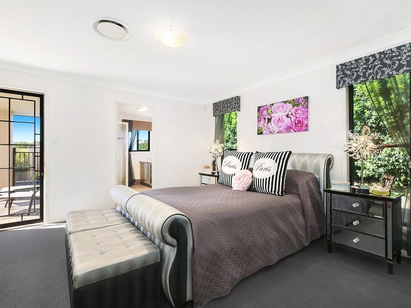 2 Prime Minister Drive, Middle Ridge QLD 4350
