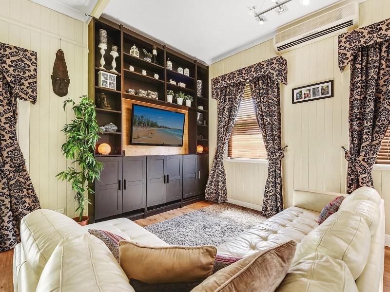 44 Cumming Street, North Toowoomba QLD 4350