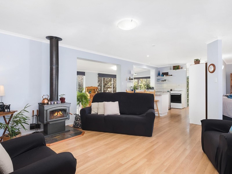 27 Creedon Drive, Kearneys Spring QLD 4350