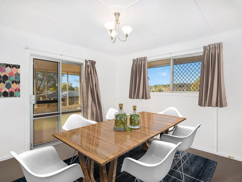 14 Hunter Street, Centenary Heights QLD 4350