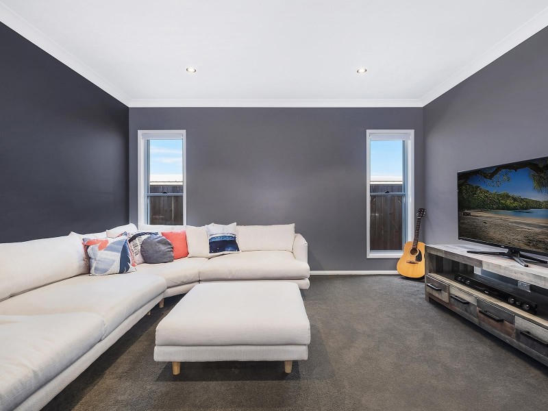 43 Alistair Street, Glenvale QLD 4350