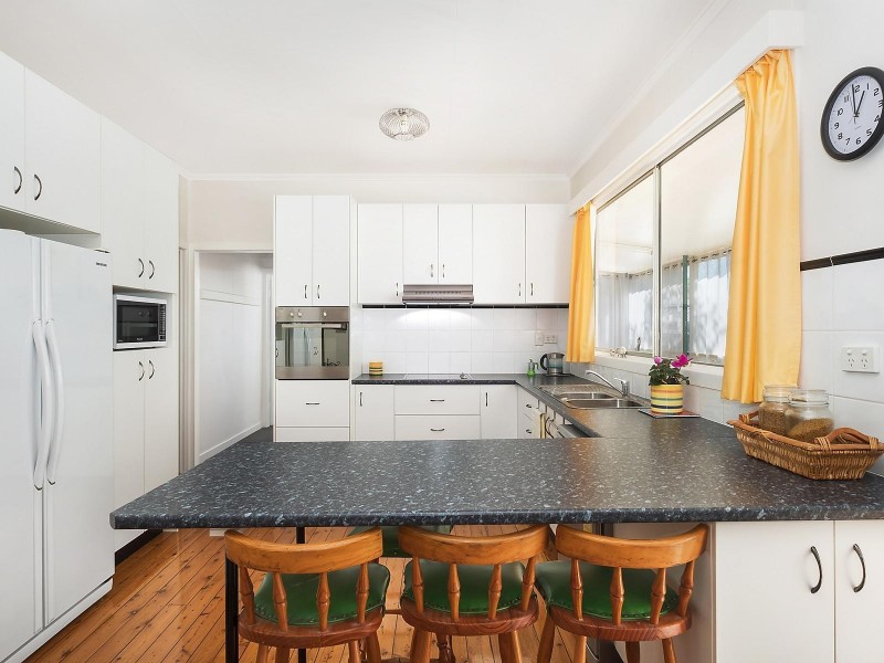 33 Butt Street, Harristown QLD 4350