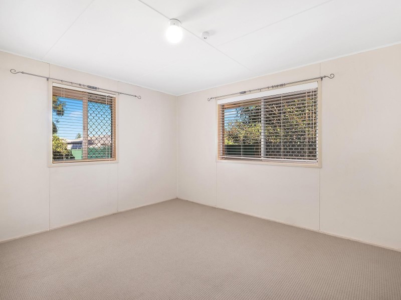 10 Guy Street, Newtown QLD 4350