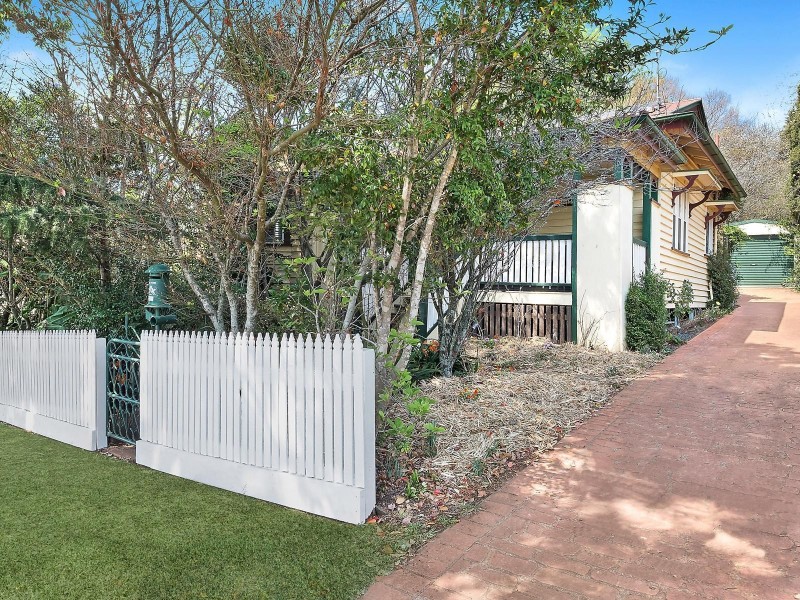 12 Christmas Street, North Toowoomba QLD 4350