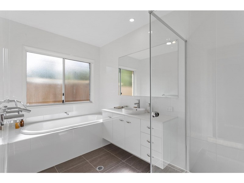 2/18 Cavell Street, East Toowoomba QLD 4350