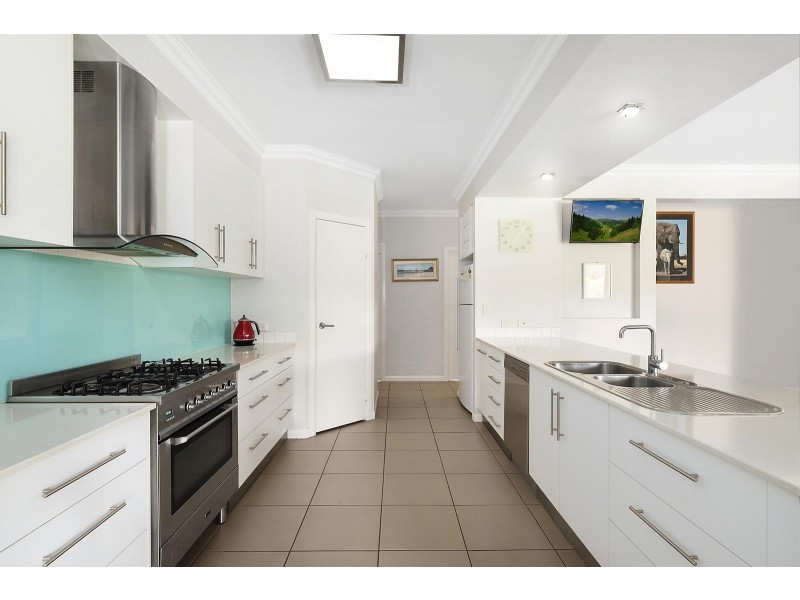 9 Jenna Court, Highfields QLD 4352