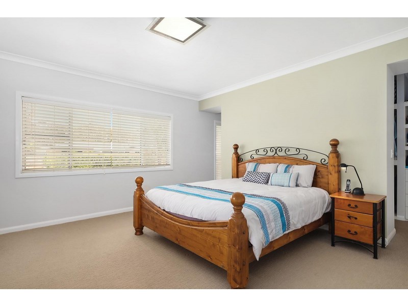 9 Jenna Court, Highfields QLD 4352