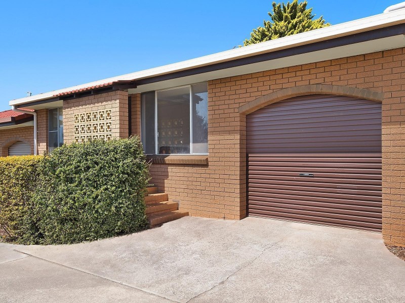 4/2 Jewell Street, Centenary Heights QLD 4350