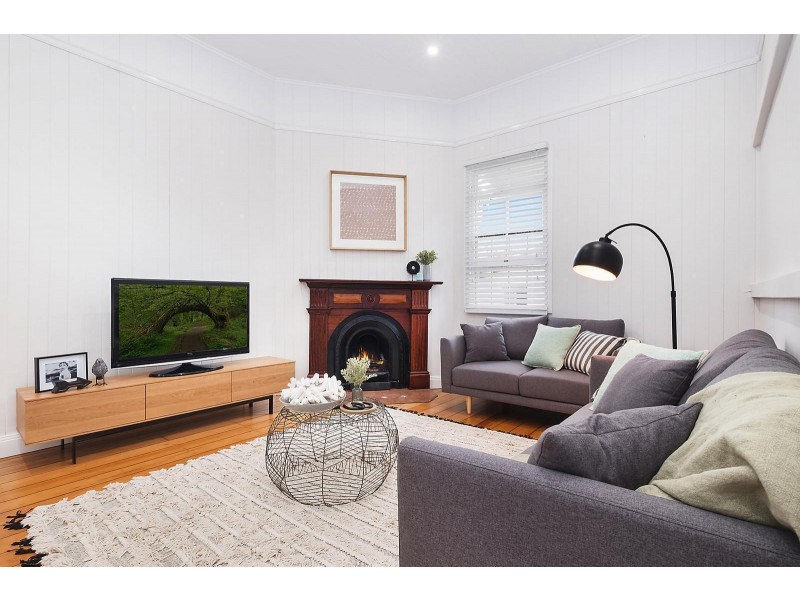 10 Lilley Street, East Toowoomba QLD 4350