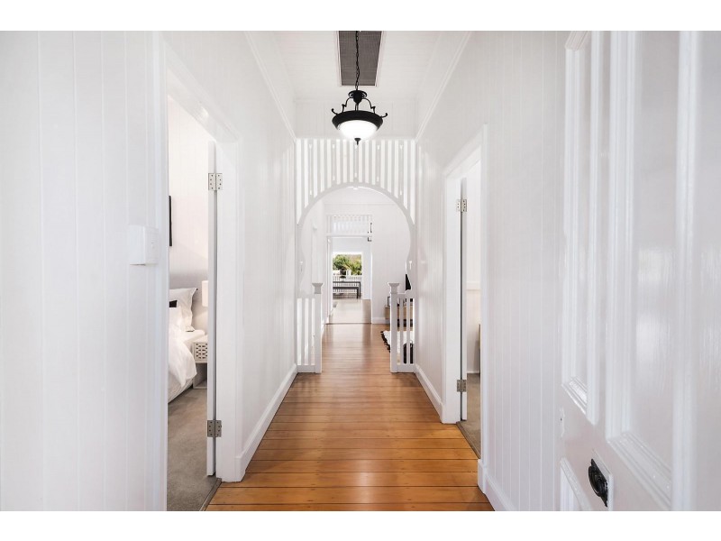 10 Lilley Street, East Toowoomba QLD 4350