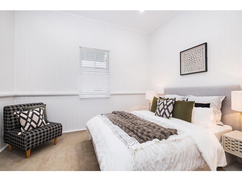 10 Lilley Street, East Toowoomba QLD 4350