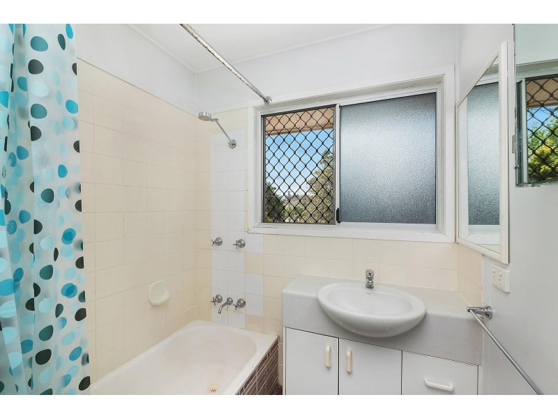 14 Festival Street, Rockville QLD 4350