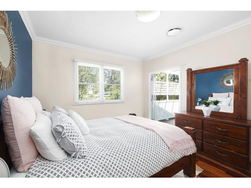 64 Wooldridge Street, Mount Lofty QLD 4350