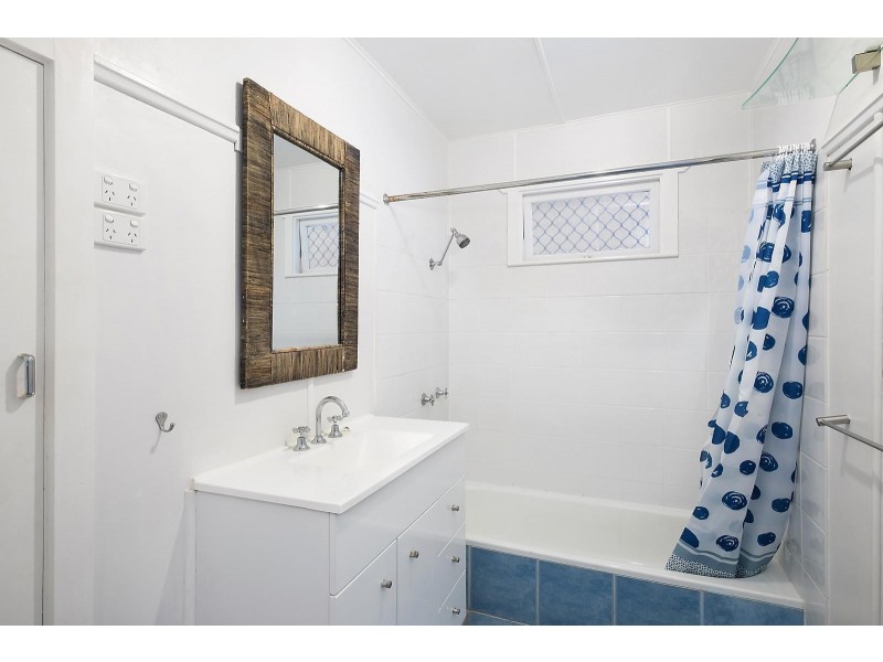 68 Buckland Street, Harristown QLD 4350