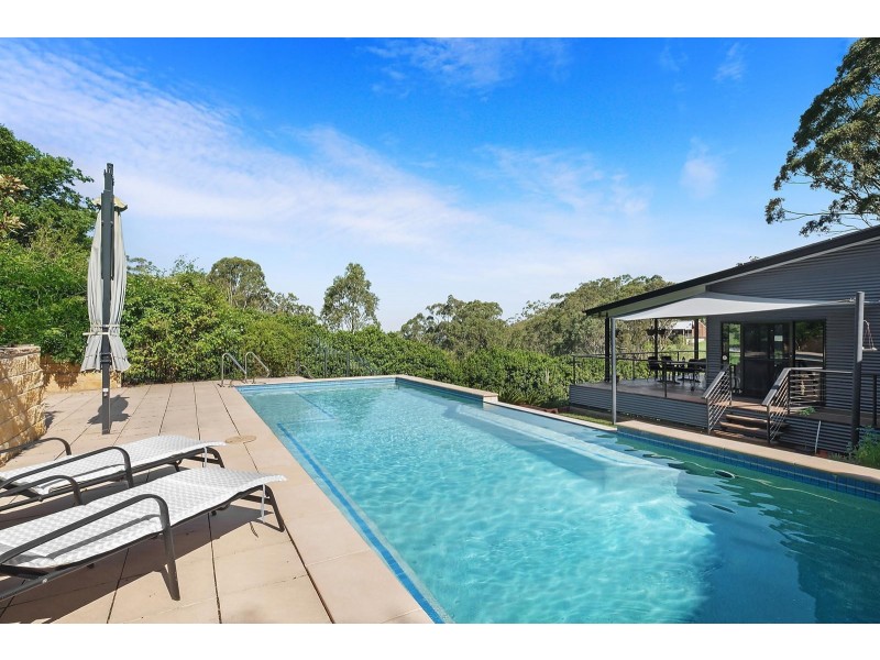 18 Flagstone Creek Road, Middle Ridge QLD 4350