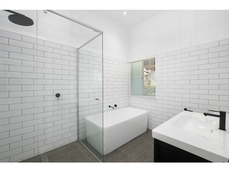 42 Cumming Street, North Toowoomba QLD 4350