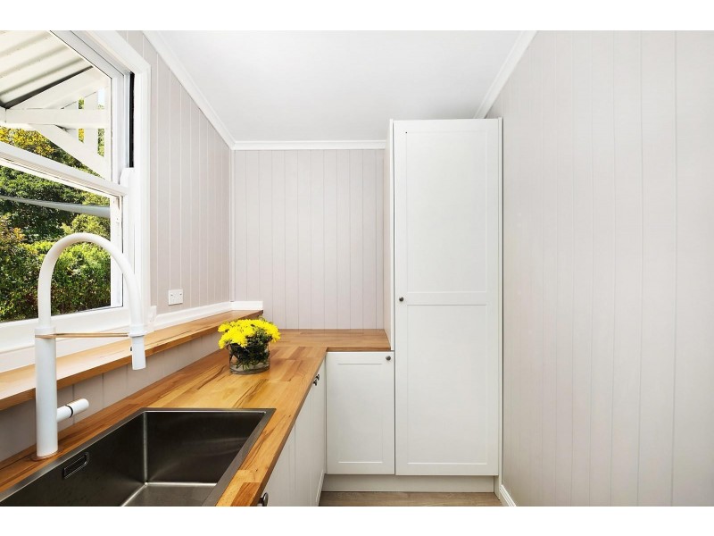 42 Cumming Street, North Toowoomba QLD 4350