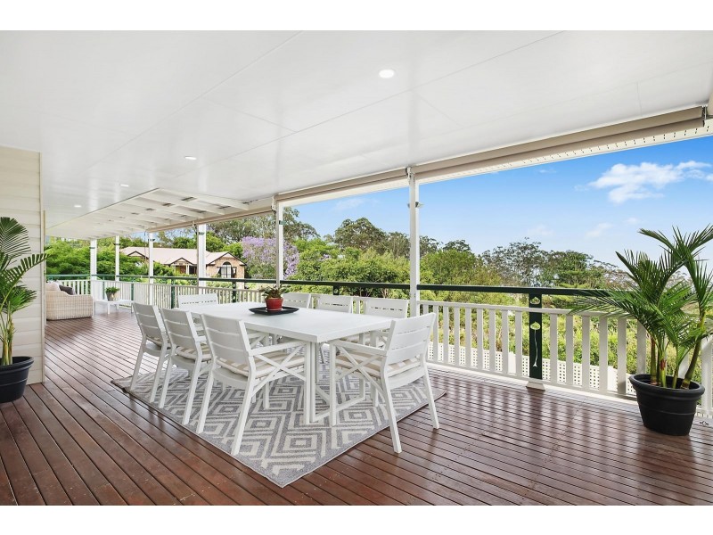 8 Huntingdale Court, Mount Lofty QLD 4350