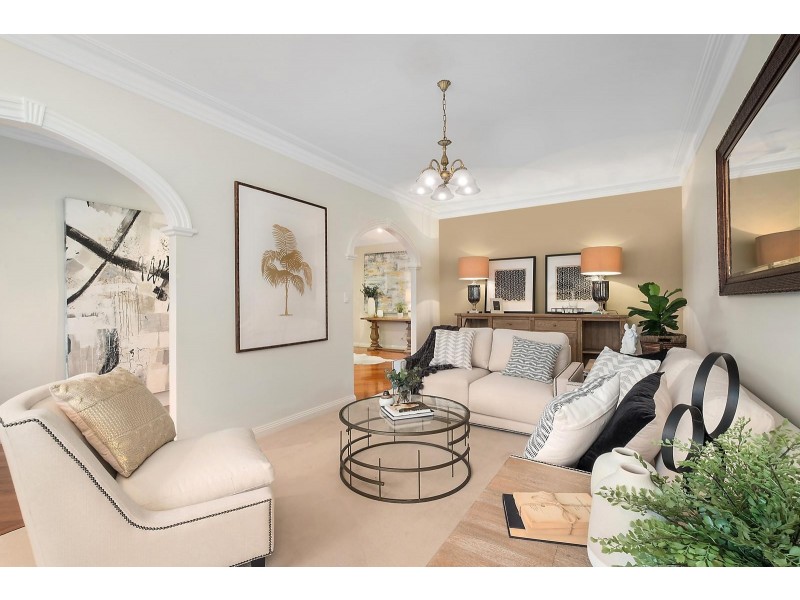 8 Huntingdale Court, Mount Lofty QLD 4350