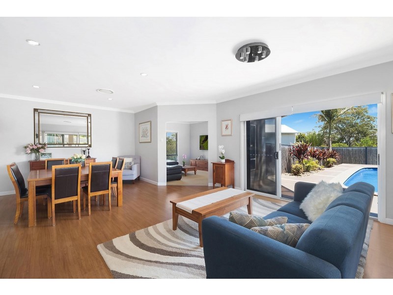 16 Kimdon Crescent, Highfields QLD 4352