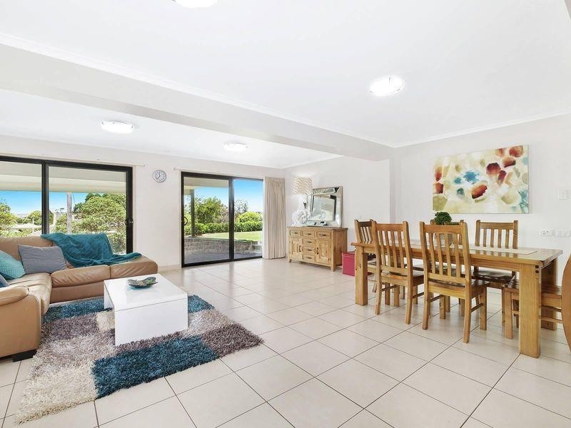 5 Owen Street, Mount Lofty QLD 4350