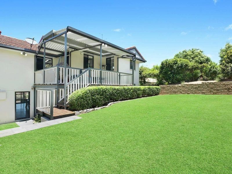 5 Owen Street, Mount Lofty QLD 4350