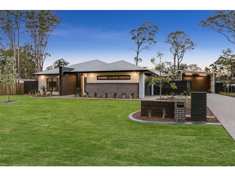 29 Reis Road East, Highfields QLD 4352