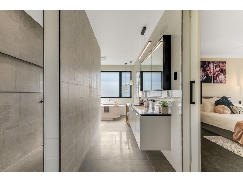 29 Reis Road East, Highfields QLD 4352