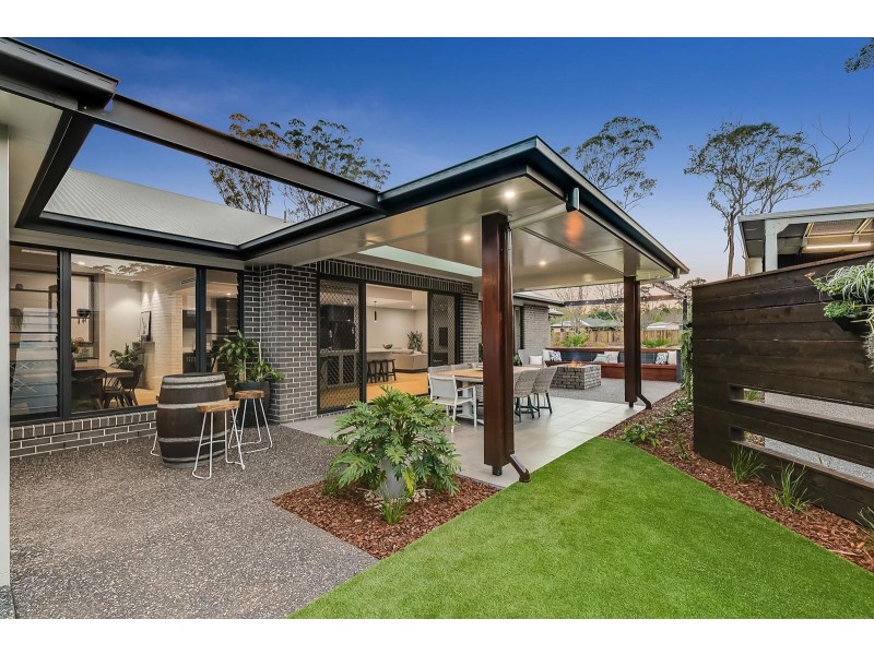 29 Reis Road East, Highfields QLD 4352