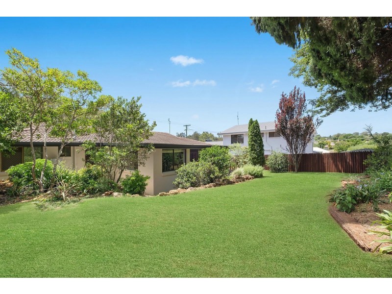 273 Mackenzie Street, Centenary Heights QLD 4350