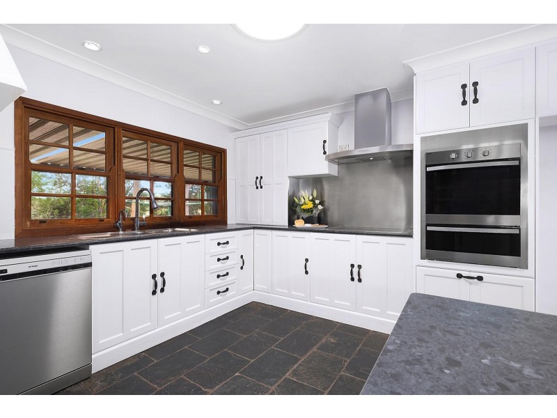 8 Bimbi Court, Highfields QLD 4352