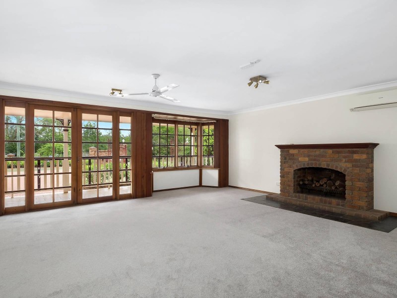 8 Bimbi Court, Highfields QLD 4352