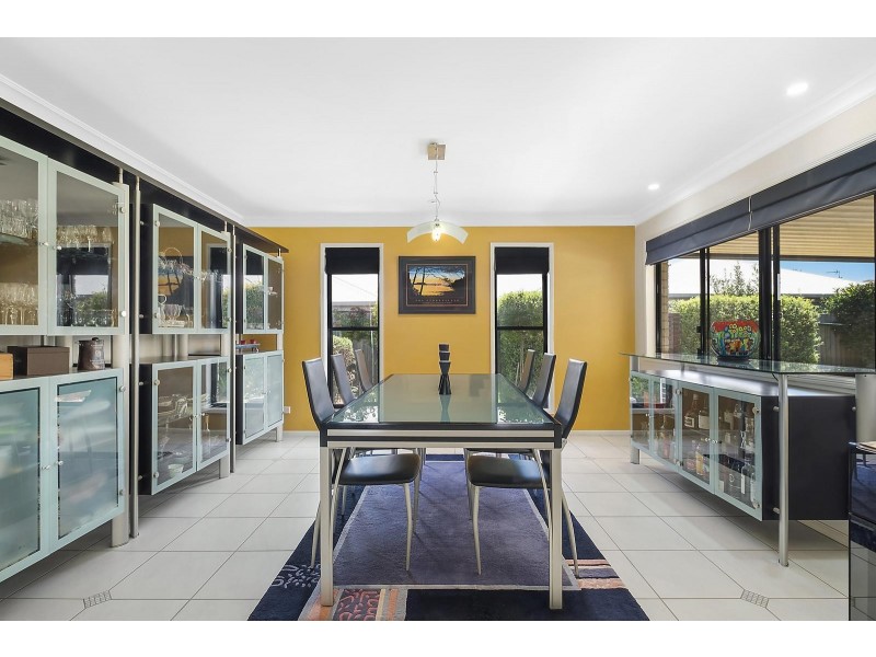 8 Kestrel Court, Rangeville QLD 4350