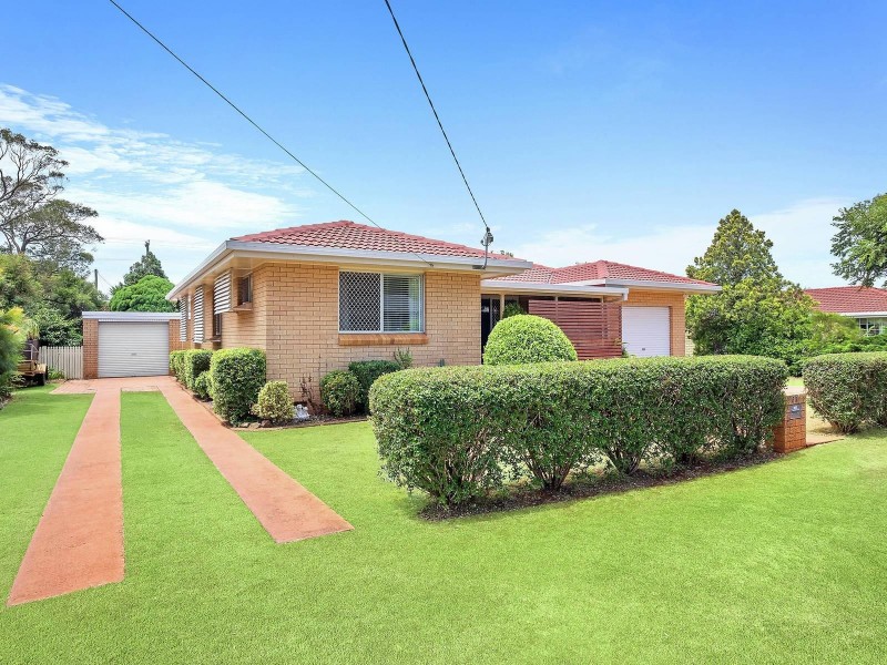 31 Merino Street, Harristown QLD 4350