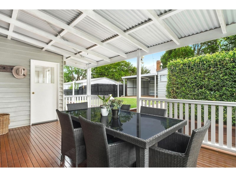 123 Bridge Street, North Toowoomba QLD 4350