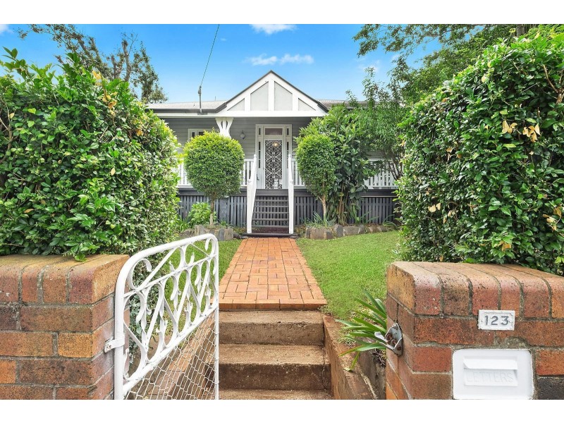123 Bridge Street, North Toowoomba QLD 4350