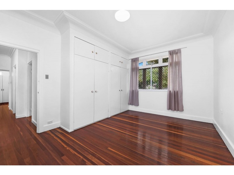 33 Priest Street, Rockville QLD 4350