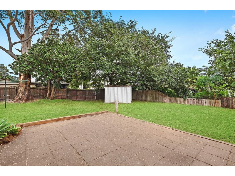 33 Priest Street, Rockville QLD 4350